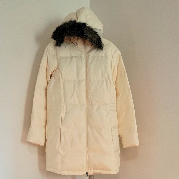 Mountain Hardwear Jackets & Blazers - Mountain Hardwear Cream Hooded Puffer Jacket Size XL